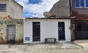 Imagem 2: Casa a venda conjunto Ceará, com muito terreno