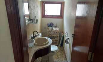 Imagem 6: Casa para venda tem 246 metros quadrados com 4 quartos