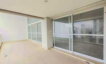 Imagem 2: Apartamento à venda com 240m², 4 quartos e 4 vagas