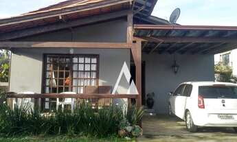 Imagem: Casa com edícula na Ressacada