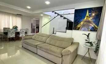 Imagem 3: Sobrado para venda possui 207,75 metros construídos, com 4 quartos em Maria Luiza - Cascav