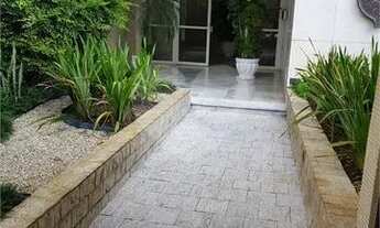 Imagem 3: Apartamento em Perdizes com janelões na sala proximo ao Parque da Agua Branca