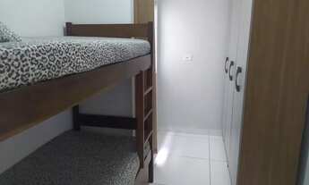 Imagem 7: Tranquilidade e sossego na praia com piscina