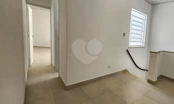 Imagem 3: BELO E GRANDE APTO DE 95 M² COM 02 DORMITÓRIOS E QUINTAL PARA LOCAÇÃO NA SANTA TERESINHA