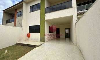 Imagem 2: Amplo! Sobrado com 4 quartos para alugar por R$ 3.300/mês - Jardim Cidade Monções - Maring