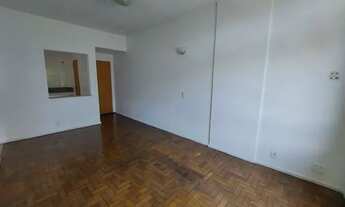 Imagem 2: Apartamento para venda tem 60 metros quadrados com 1 quarto em Icaraí - Niterói - RJ