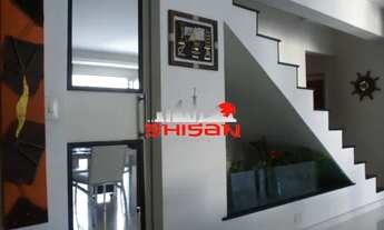 Imagem 2: 274m2, Duplex , 3 dormitórios, 4 vagas!