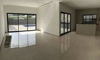 Imagem 4: Casa de condomínio sobrado para venda tem 220 metros quadrados com 3 quartos