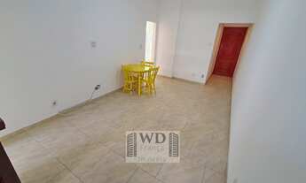 Imagem 3: Três Quartos reformado há poucos anos, todo bonitinho, excelente localização