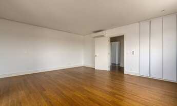 Imagem 7: Apartamento duplex para aluguel com 672 metros quadrados 5 suítes no Jardim Europa - São P