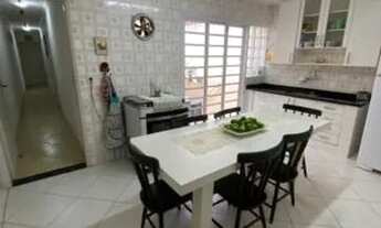 Imagem 3: Sobrado para Comprar no Jardim Stella - Santo André com 3 quartos, 207 m², 4 vagas