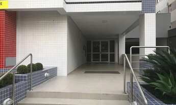 Imagem 2: Apartamento para aluguel possui 66 metros quadrados com 2 quartos em Cristo Rei - Curitiba