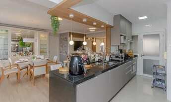 Imagem 2: APARTAMENTO 4 DORMITÓRIOS NO BAIRRO PETRÓPOLIS