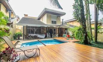 Imagem: Casa de Condomínio - 4 Dormitórios (Suítes)