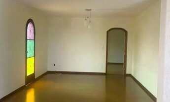 Imagem 2: APTO COM ARMÁRIOS - 200M² com 3Q(1SUITE) em Setor Marista