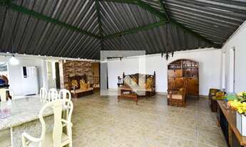 Imagem: Casa à Venda - Sagrada Família, 3 Quartos