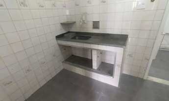 Imagem 2: Casa com 2 quartos à venda na Rua Conde de Rezende, 284, Bento Ribeiro, Rio de Janeiro