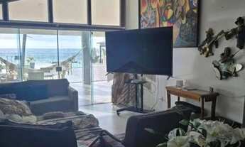 Imagem 5: Casa à beira mar, 300m², à venda com 5 quartos (2 suítes), localizada em Enseada dos Corai