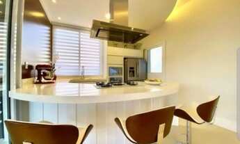 Imagem 6: SOBRADO à VENDA com 4 Suítes, Piscina com Borda Infinita, Vista Permanente, sem Vizinhos d