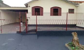 Imagem 2: Casa à Venda no Bairro Nova Marília 2 Quartos, Edícula e Garagem Coberta