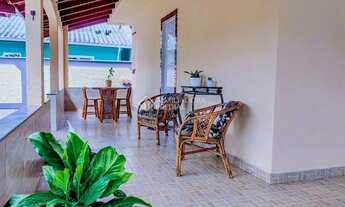 Imagem 7: Conforto e Praticidade! Casa 2 Quartos, 2 Banheiros - Acesso Fácil à SC-401 e Ótima Ventil