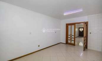 Imagem 4: ALUGA SOBRADO 4 QUARTOS, SENDO 01 SUÍTE COM CLOSET E SACADA