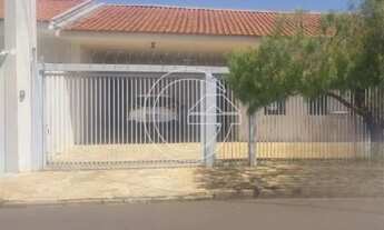 Imagem: VENDE-SE Residência NO PARATI - MARÍLIA/SP