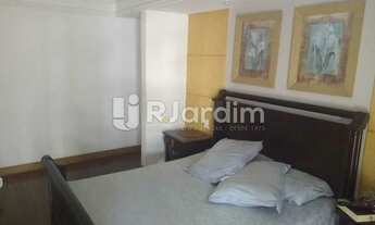 Imagem 6: Apartamento com 4 quartos à venda, 191 m² por R$ 3.100.000 - Lagoa - Rio de Janeiro/RJ