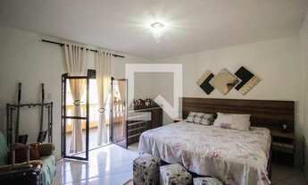 Imagem 7: Casa à Venda - Vila Carmosina, 3 Quartos, 220 m2