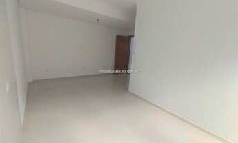 Imagem 5: Com suíte e amplo quintal! Planta quadrada! Próximo ao Parque Ipiranguina e Supermercado N