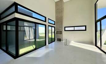 Imagem 7: Casa de condomínio para venda possui 194 metros quadrados com 4 quartos