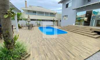 Imagem: FLORIANóPOLIS - Casa Padrão - Jurerê