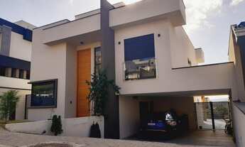 Imagem 2: São José dos Campos - Casa Padrão - Condomínio Residencial Jaguary