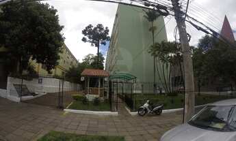 Imagem 1: Apartamento com 1 dormitório para alugar, 55 m² por R$ 900,00 - Petrópolis - Porto Alegre