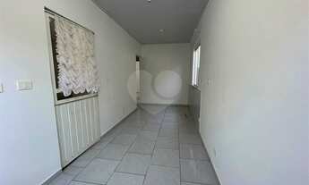 Imagem 4: Casa a venda em Cascavel, no bairro Alto Alegre, com dois quartos