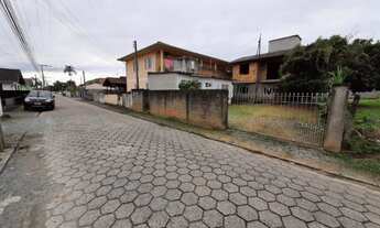 Imagem: Terreno espaçoso bem localizado com duas