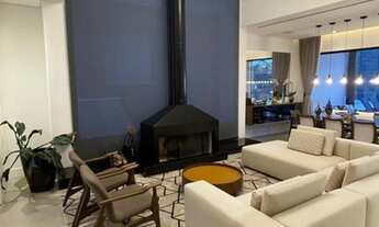 Imagem 7: Casa em Condomínio para Venda em Barueri, Alphaville, 4 dormitórios, 4 suítes, 6 banheiros