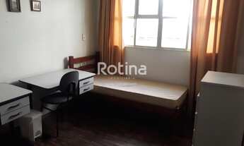 Imagem 4: Casa para aluguel, 5 quartos, 2 suítes, 2 vagas, Osvaldo Rezende - Uberlândia/MG