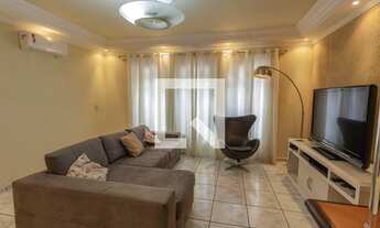 Imagem 3: Casa para Aluguel - Jardim Samambaia, 3 Quartos, 250 m2