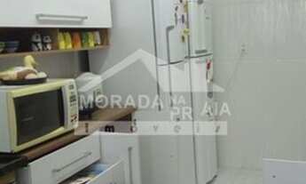 Imagem 3: Apartamento mobiliado 2 dormitórios, sacada, elevador, 300 mts da praia
