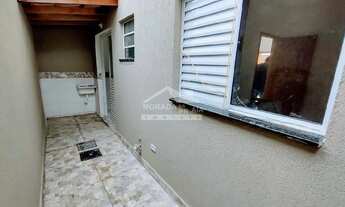 Imagem 6: Casa 02 dormitorios, em condominio com quintal privativo, próximo ao comercio local, em Pr