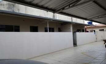 Imagem 2: Vendo Prédio com 6 Residências no Bairro Kennedy