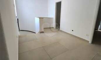 Imagem 5: BELO E GRANDE APTO DE 95 M² COM 02 DORMITÓRIOS E QUINTAL PARA LOCAÇÃO NA SANTA TERESINHA