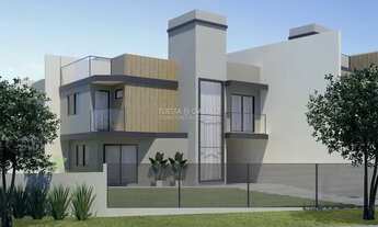 Imagem 3: Sobrado em condomínio 3 dormitórios, suíte, solarium, sacada e 2 vagas no Xaxim