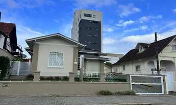 Imagem: Casa Comercial ideal para clinícas e consultórios