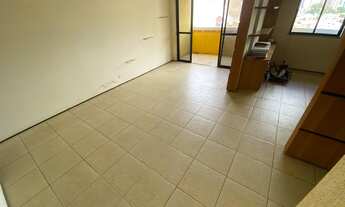 Imagem 2: Apartamento 94 m2 ótima ventilação posição solar nordeste, otimo investimento para reforma