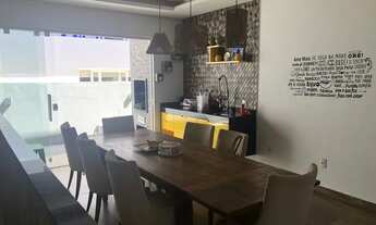 Imagem 5: Casa de condomínio térrea para aluguel possui com 4 suítes