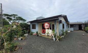 Imagem 2: Casa com 4 dormitórios à venda em Balneário Arroio do Silva-SC