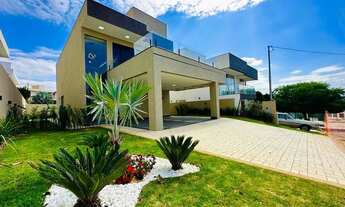 Imagem 3: Mansão com 4 Quartos, 3 Suítes com Closet e Varanda, Piscina e 4 Vagas em Vespasiano