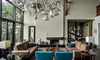 Imagem 4: Casa de condomínio, à venda com 500 m². 4 dormitórios sendo 4 suítes. Repleta de armários!